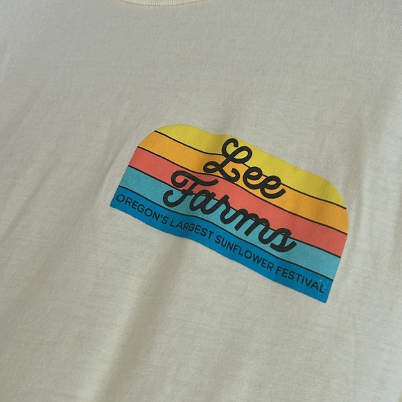 Lee Family Farms Women’s Soft Yellow Tee with Graphic Canvas Cotton Large - Picture 4 of 9